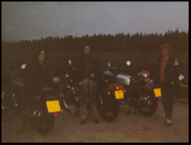 640x480 pixels (104K)